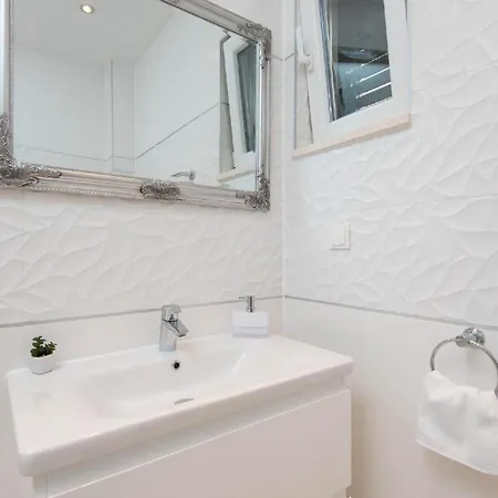 Ferienwohnung Fuer 4 Personen Ca 85 Qm In Stankovic Bei Orebic, Dalmatien Sueddalmatien Apartment *